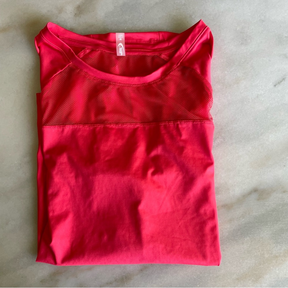 MTA Sport Women's Red Top size M